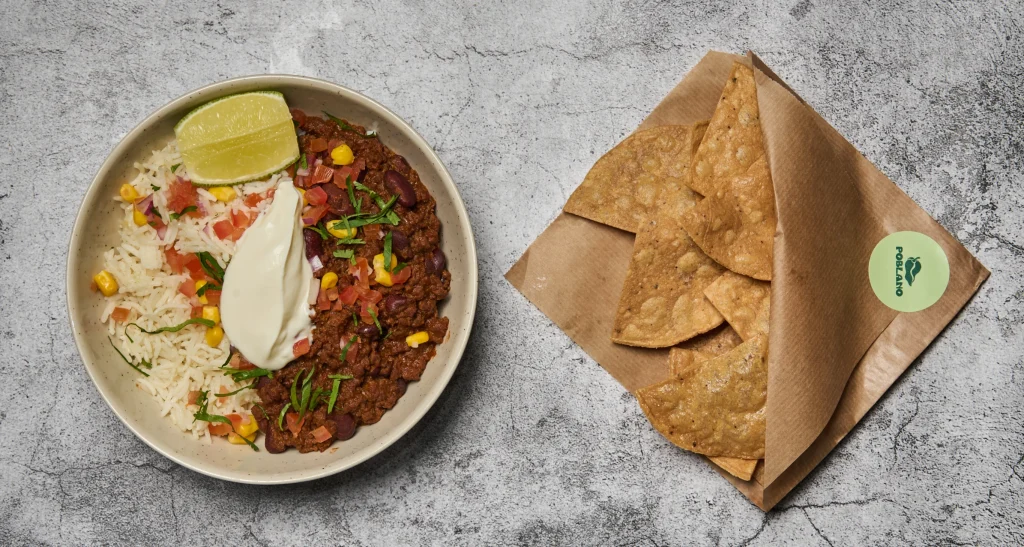 Mexicansk bowl med nachochips fra Poblano foodtruck i Esbjerg